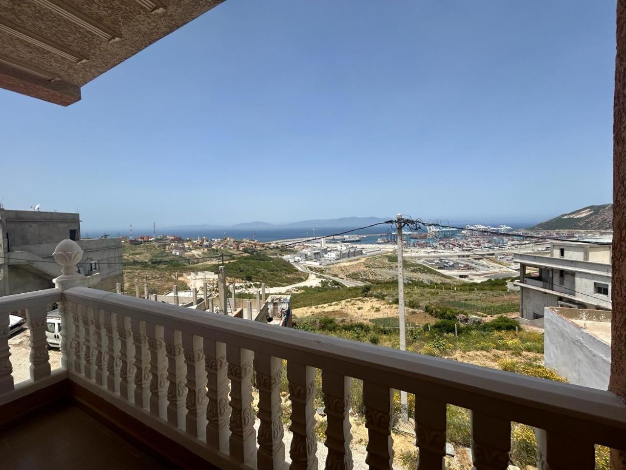 Appartement A Houma, Proche Port Tanger Med Dalia Exterior foto